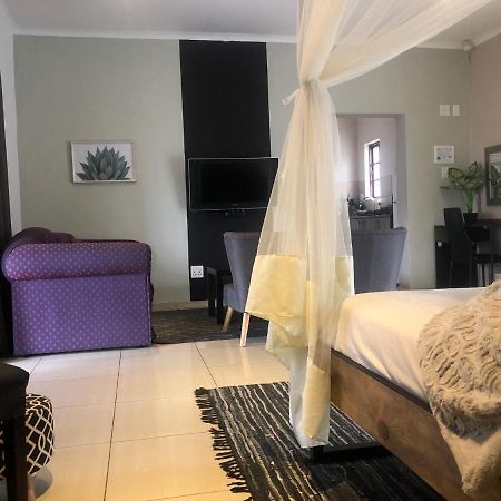 Cu Guest House Phalaborwa Eksteriør billede